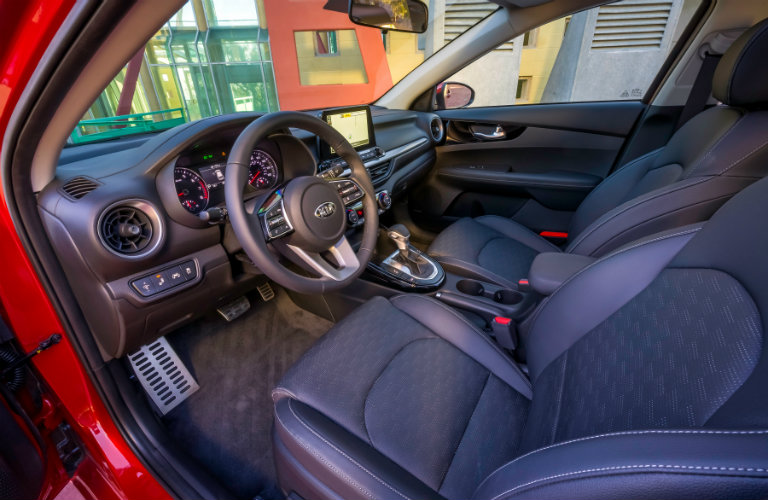 Premières impressions de la Kia Forte 2019 : un modèle phare pas comme les autres 2019-kia-forte-specs_o