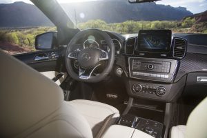 driver dash and infotainment system of a 2018 Mercedes Benz GLS SUV