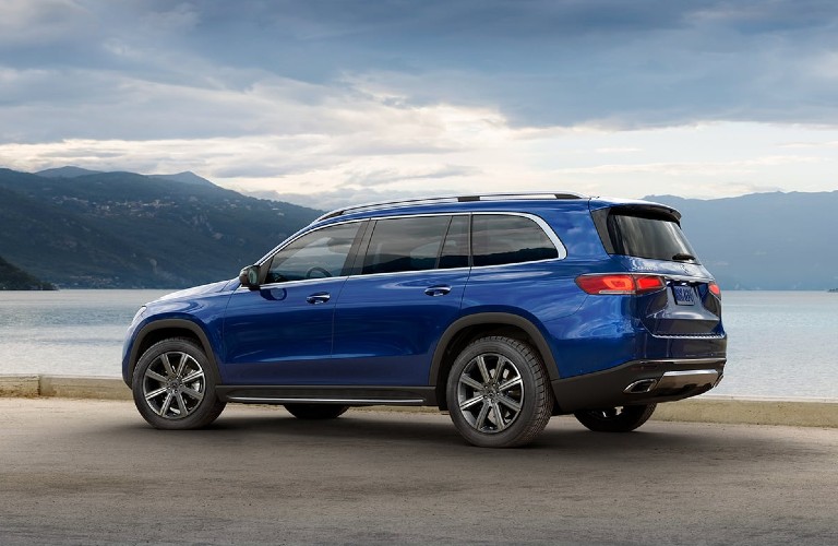 2021 Mercedes-Benz GLS side profile