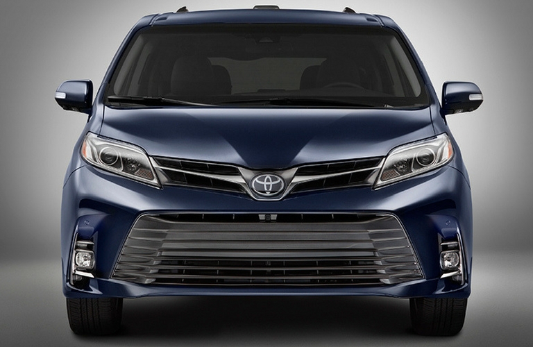 2018 Toyota Sienna front view of the vehicle.