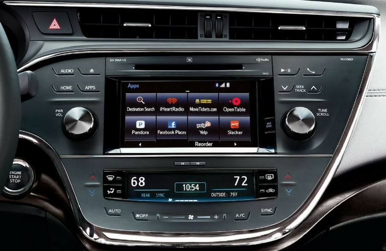 2018 Toyota Avalon touch screen and dash.