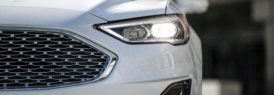 headlight and grille close-up of the 2019 Ford Fusion