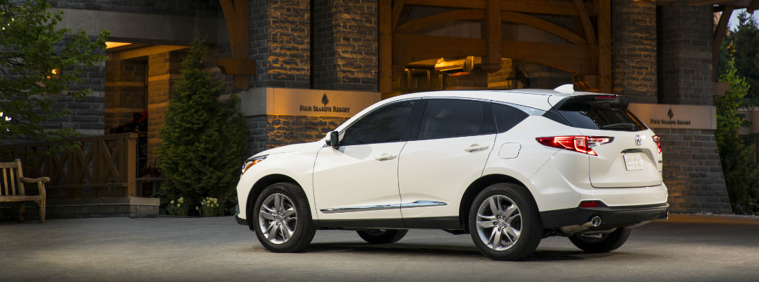 A right profile photo of the 2019 Acura RDX.