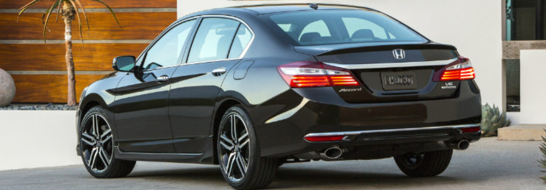 Back view of the 2017 Honda Accord