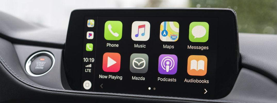 Apple CarPlay on the 2018 Mazda6