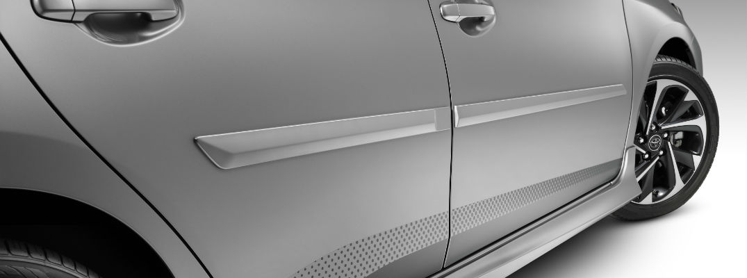 A close up photo of the side of the 2018 Toyota Corolla iM