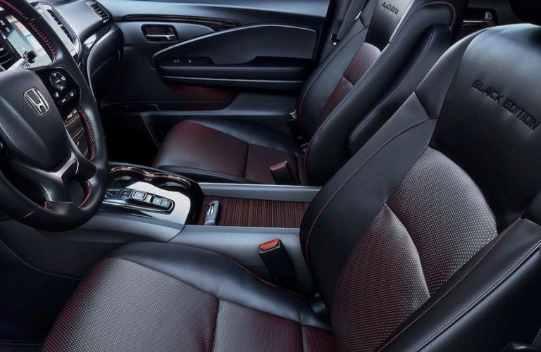 Image showing the red-and-black accented seats inside the 2022 Honda Pilot Black Edition