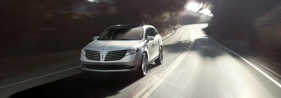 front and side view of silver 2019 lincoln mkt