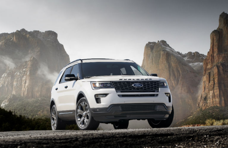 White 2018 Ford Explorer