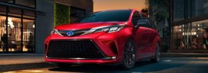 2022 Toyota Sienna front and side view