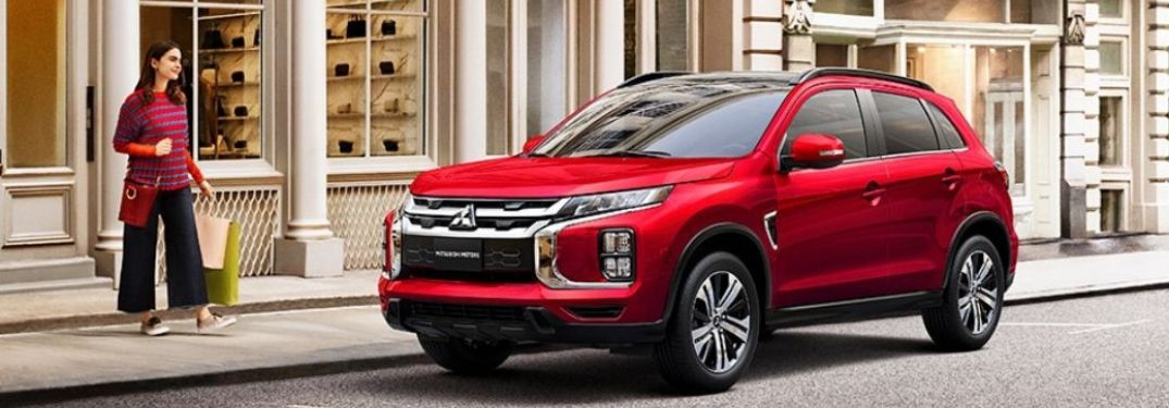 2022 Mitsubishi RVR front and side view