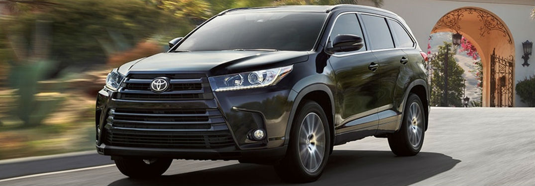 2018 Toyota Highlander in black