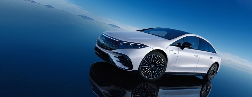 2022 EQS Sedan Stylish image