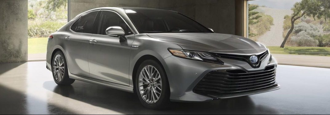 2018 Toyota Camry exterior front