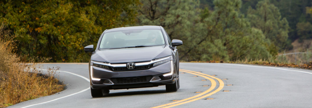 2018 Clarity Plug in Hybrid in Silver Front View