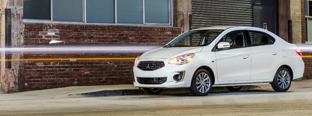 Mitsubishi Mirage G4 blanco