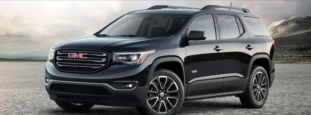 2018 GMC Acadia Parked in Front of Mountains