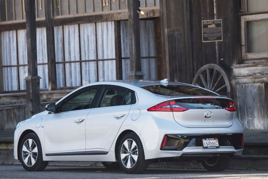 New 2018 Hyundai Ioniq Hybrid Specs Features