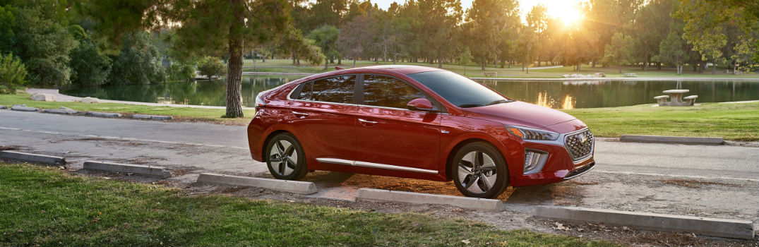 2020 Hyundai Ioniq Hybrid Exterior Passenger Side Front Profile