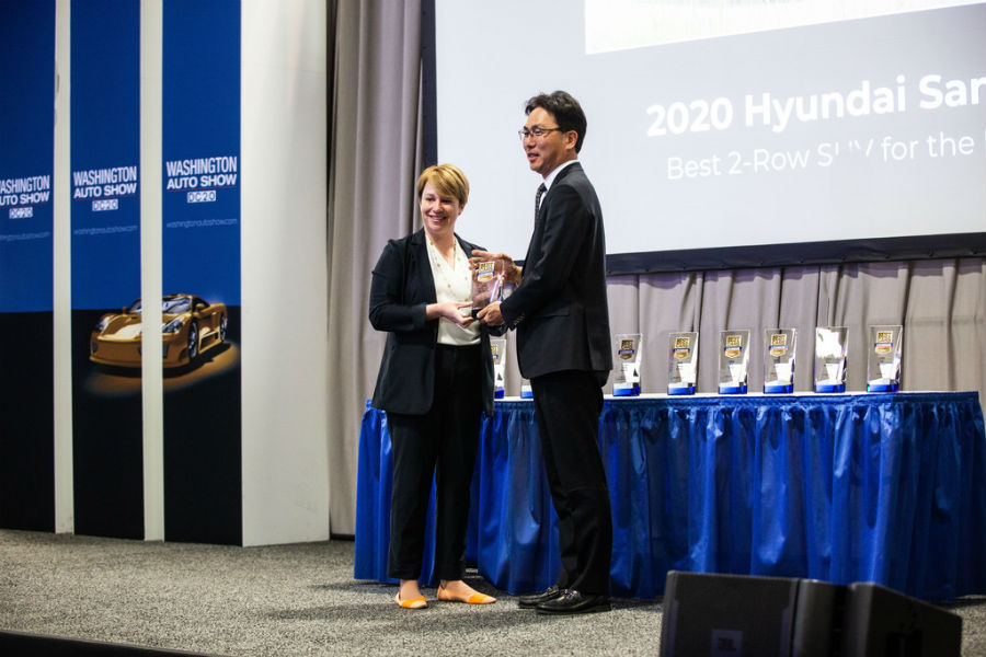 Hyundai Santa Fe Named Best 2-Row SUV for the Money by US News World Report