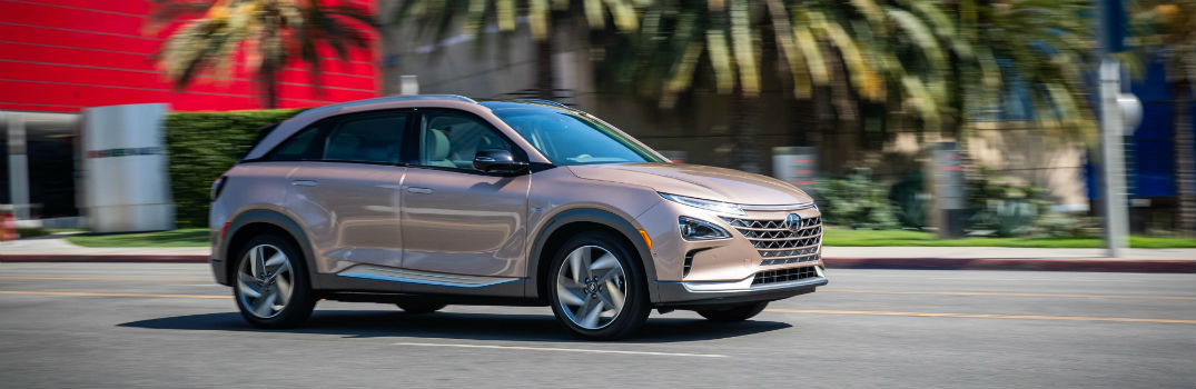 2020 Hyundai NEXO Fuel Cell Electric Vehicle Exterior Passenger Side Front Profile