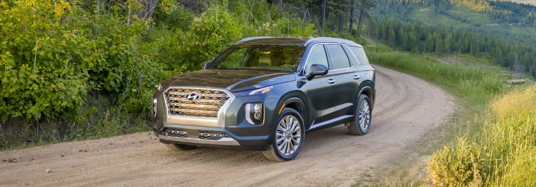 2020 Hyundai Palisade driving around a curve
