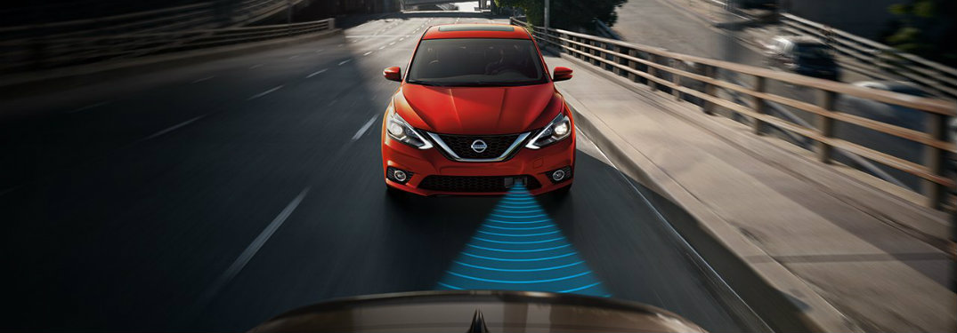 2018 Nissan Sentra using Automatic Emergency Braking to avoid an accident