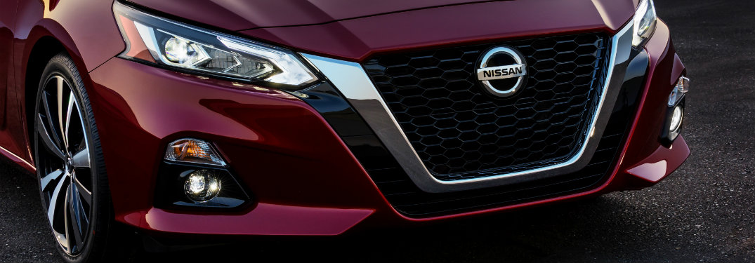 front view of the grille of the 2019 Nissan Altima