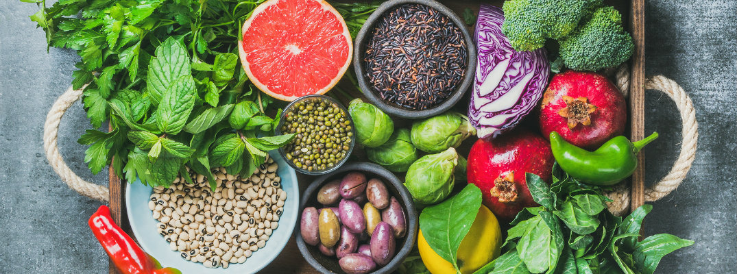Veggies and grains on a table