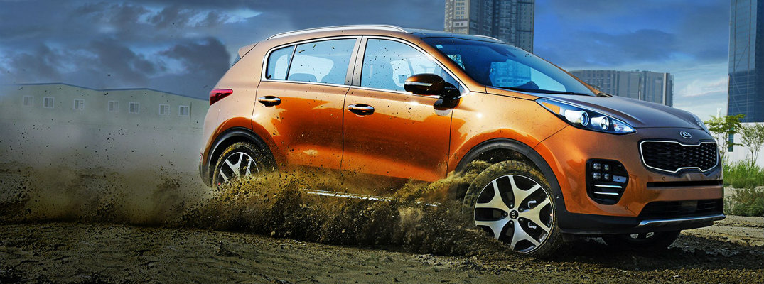 2018 Kia Sportage driving in the mud