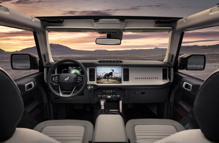 2021 Ford Bronco Outer Banks front seats