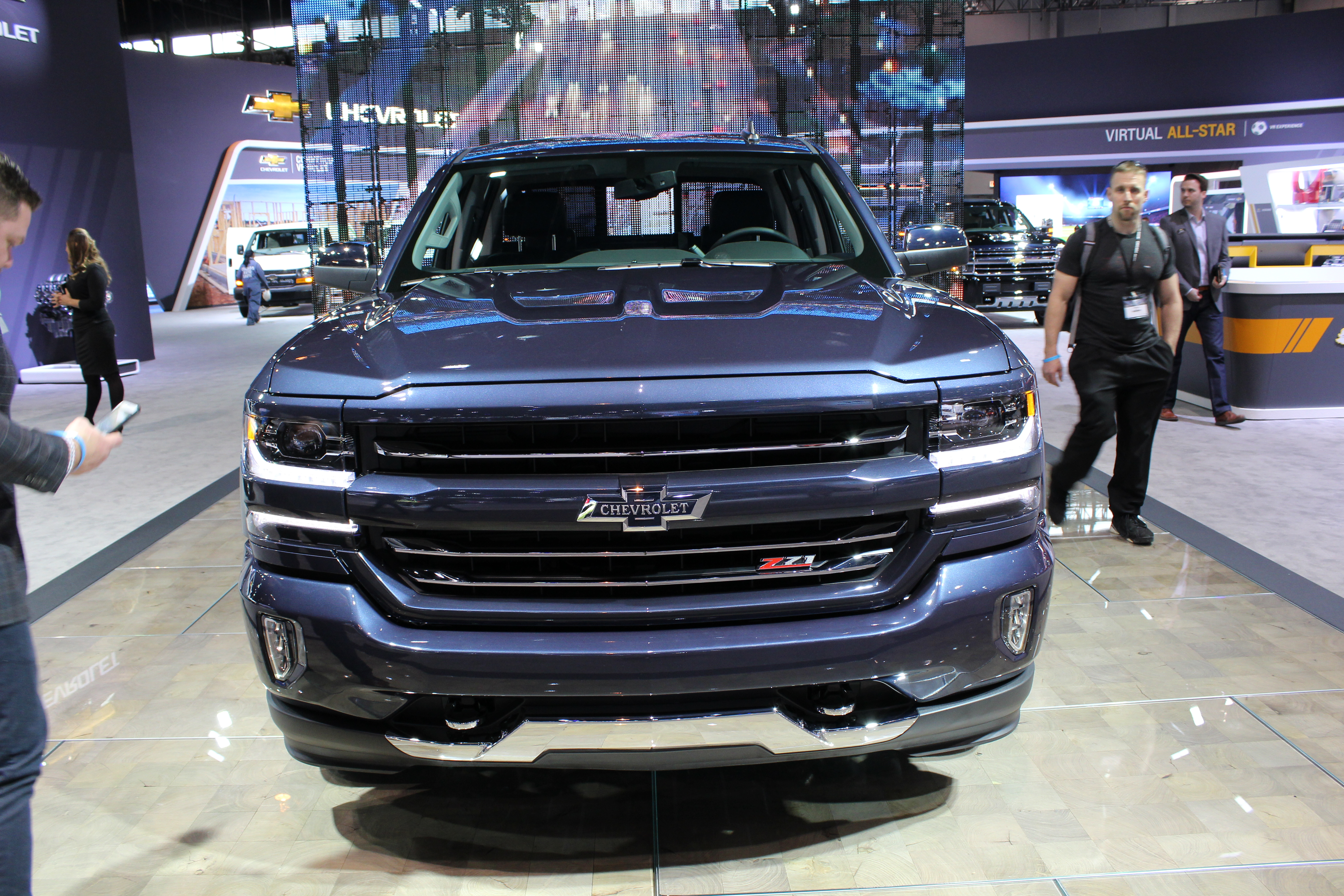 Chevy Silverado Special Edition Photo Gallery At Chicago Auto Show