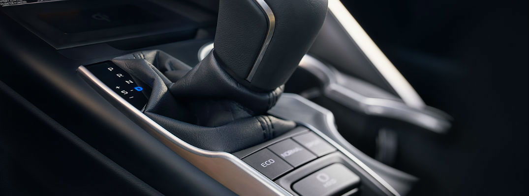 Close Up of 2018 Toyota Camry Drive Mode Buttons and Gear Shifter