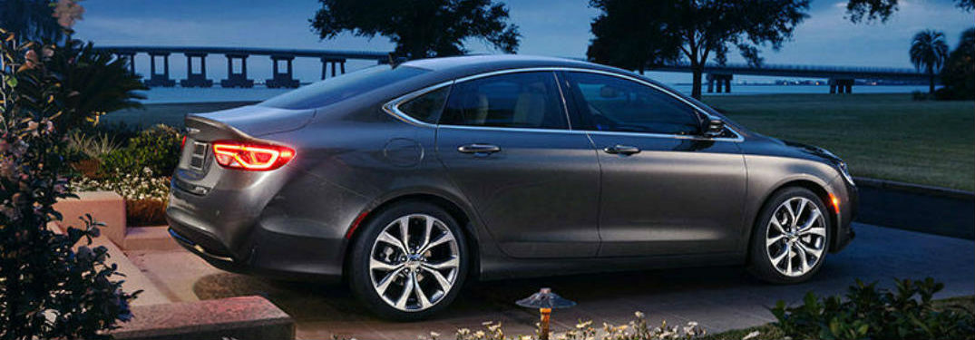 impressive fuel economy rating of used chrysler 200 sedan comes from innovative engine design used chrysler 200 sedan