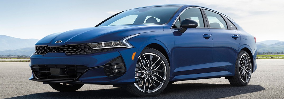 2021 Kia K5 front and side profile