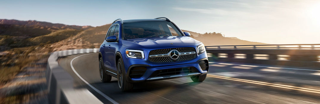 2020 Mercedes-Benz GLB Exterior Passenger Side Front Angle