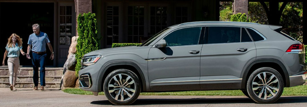 2020 Volkswagen Atlas Cross Sport from the side