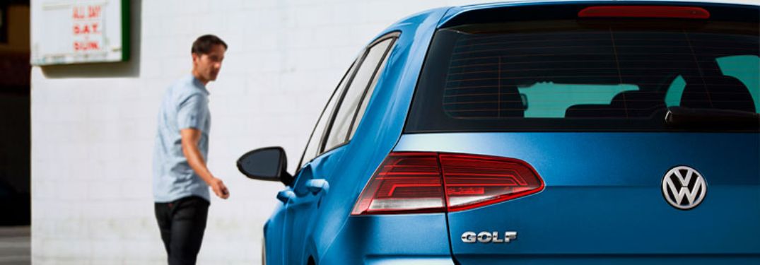 2020 Volkswagen Golf from behind