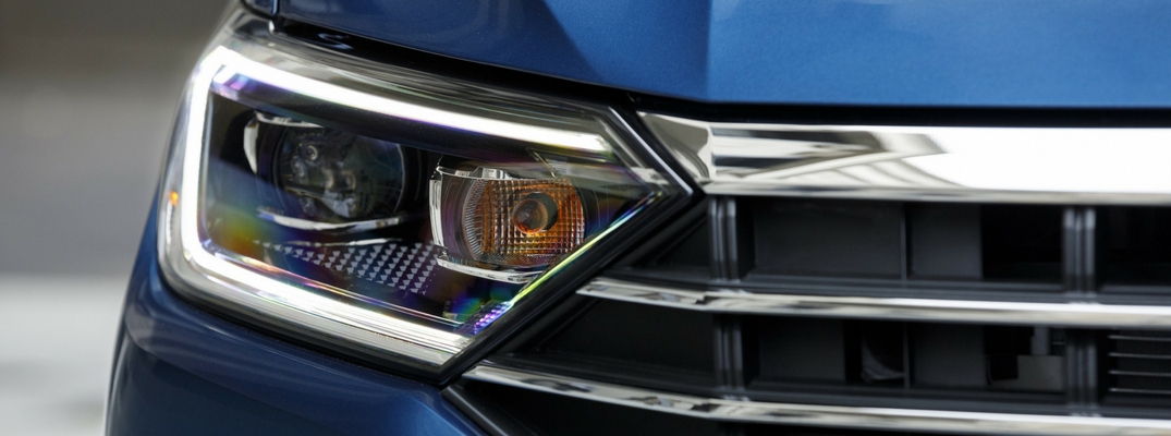 2019 VW Jetta Close up View of Headlight and Front Grille