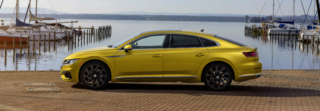 Side profile of the 2019 Volkswagen Arteon