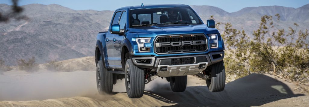 2018 ford f-150 raptor off-road driving